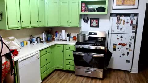 Snapshot of bnczuperzexy chatting on 11-14-25, 02:21 ZuperZexyZounds online show from 11-14-25, 02:21