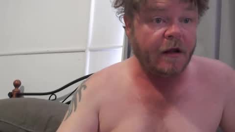 Snapshot of bob123478 chatting on 10-10-25, 10:42 bob online show from 10-10-25, 10:42