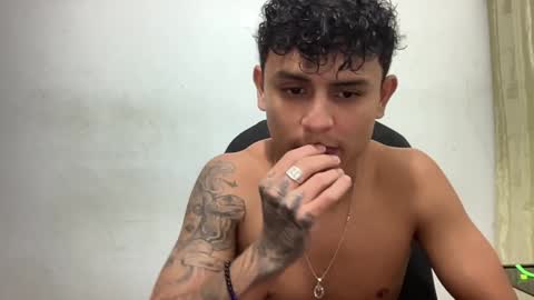 Bob  INDEPENDENT MODEL online show from 12-22-24, 02:39