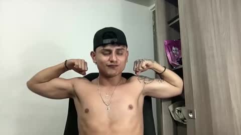 Bob  INDEPENDENT MODEL online show from 02-28-25, 09:25