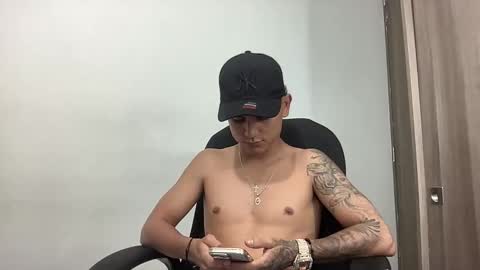 Bob  INDEPENDENT MODEL online show from 03-04-25, 01:34