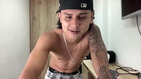 Bob  INDEPENDENT MODEL online show from 09-16-25, 02:12