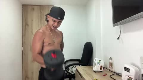 Bob  INDEPENDENT MODEL online show from 09-23-25, 02:03