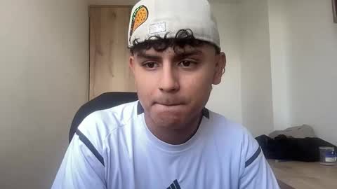 Bob  INDEPENDENT MODEL online show from 03-22-26, 05:27