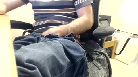 Snapshot of bobbuild chatting on 12-11-24, 04:09 bobbuild online show from 12-11-24, 04:09