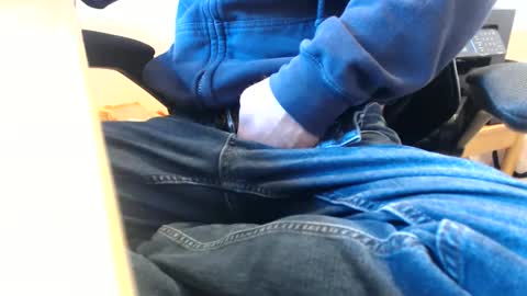 Snapshot of bobbuild chatting on 03-03-25, 09:44 bobbuild online show from 03-03-25, 09:44