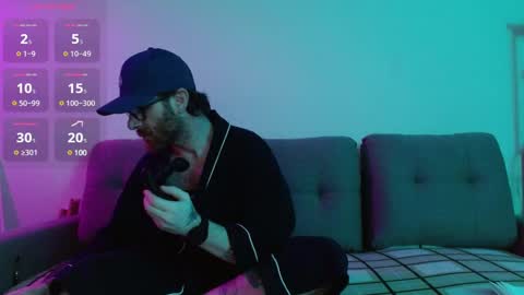 Snapshot of bobbyenglish69 chatting on 02-06-25, 09:11 Bobby English online show from 02-06-25, 09:11