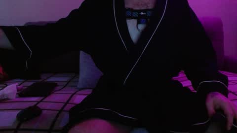 Snapshot of bobbyenglish69 chatting on 02-27-25, 09:54 Bobby English online show from 02-27-25, 09:54