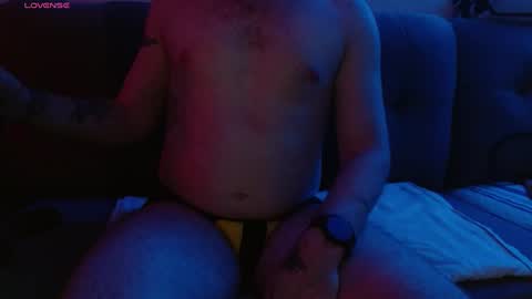 Snapshot of bobbyenglish69 chatting on 09-10-25, 07:19 Bobby English online show from 09-10-25, 07:19