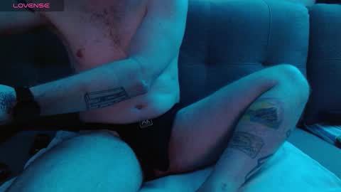 Snapshot of bobbyenglish69 chatting on 10-13-25, 07:19 Bobby English online show from 10-13-25, 07:19