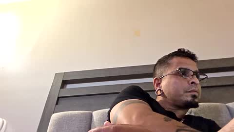 Snapshot of bobbyhill0798 chatting on 10-08-25, 06:38 bobbyhill0798 online show from 10-08-25, 06:38