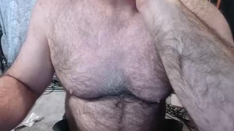 Snapshot of bobbyhill27b chatting on 05-08-26, 01:22 BobbyHill27b online show from 05-08-26, 01:22
