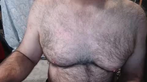Snapshot of bobbyhill27b chatting on 05-16-26, 01:32 BobbyHill27b online show from 05-16-26, 01:32