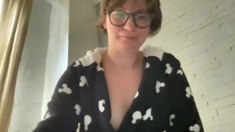 Snapshot of bobwig4 chatting on 06-27-26, 06:40 Tips prfr 11-55-111 tok online show from 06-27-26, 06:40