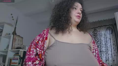 Snapshot of bohobabelexy chatting on 11-29-25, 09:01 BohoBabeLaxy online show from 11-29-25, 09:01