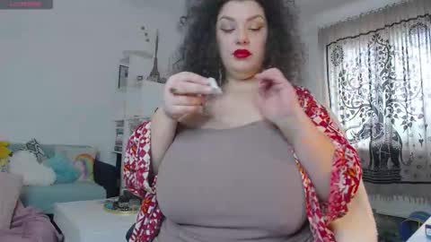 Snapshot of bohobabelexy chatting on 12-02-25, 09:14 BohoBabeLaxy online show from 12-02-25, 09:14