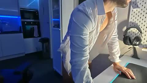 Snapshot of boiteasex chatting on 09-15-25, 03:34 boiteasex online show from 09-15-25, 03:34