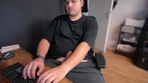 Snapshot of bokusa_ger_dev chatting on 07-20-26, 10:39 Your Slave online show from 07-20-26, 10:39