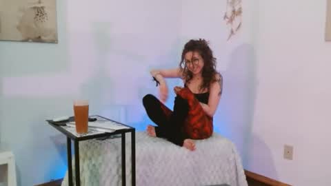Snapshot of bombshellbaeby chatting on 04-25-26, 10:29 BombshellBaeby online show from 04-25-26, 10:29