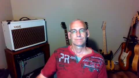 Snapshot of bomec40 chatting on 07-13-26, 12:13 Carl online show from 07-13-26, 12:13
