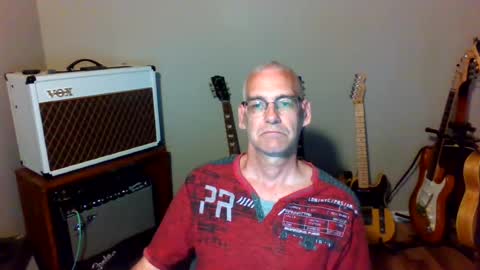 Snapshot of bomec40 chatting on 07-13-26, 12:52 Carl online show from 07-13-26, 12:52