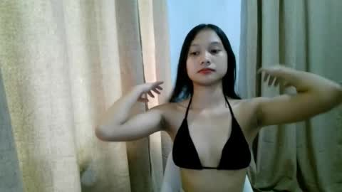 Snapshot of bongga_kaday chatting on 10-28-25, 12:14 bongga_kaday online show from 10-28-25, 12:14