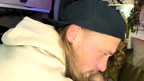 Bonnie and Clyde online show from 11-21-25, 02:21