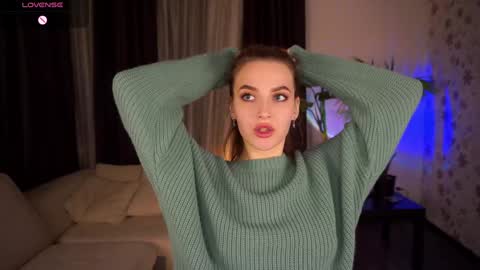 Snapshot of bonniecannon chatting on 12-20-24, 04:53 Grace online show from 12-20-24, 04:53