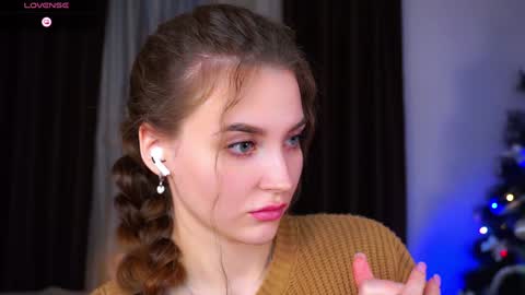 Snapshot of bonniecannon chatting on 01-09-25, 07:21 Grace online show from 01-09-25, 07:21