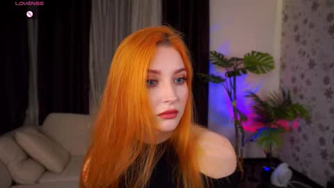 Snapshot of bonniecannon chatting on 02-11-25, 04:01 Grace online show from 02-11-25, 04:01