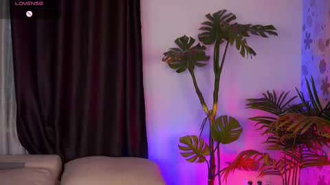 Snapshot of bonniecannon chatting on 03-11-25, 07:15 Grace online show from 03-11-25, 07:15