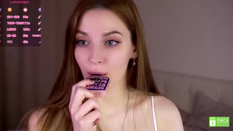 Snapshot of bonniecannon chatting on 10-05-25, 04:33 Grace online show from 10-05-25, 04:33