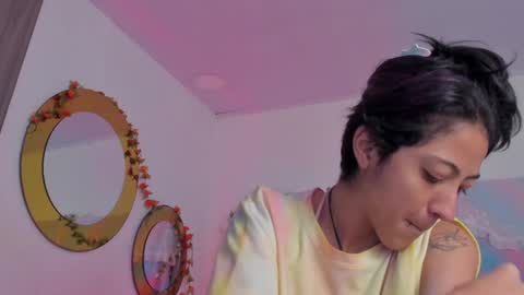 Snapshot of bonniecute_ chatting on 01-14-25, 11:31 online show from 01-14-25, 11:31