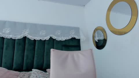 Snapshot of bonniecute_ chatting on 01-19-25, 02:38 online show from 01-19-25, 02:38