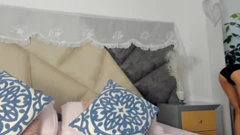 Snapshot of bonniecute_ chatting on 01-24-25, 11:37 online show from 01-24-25, 11:37