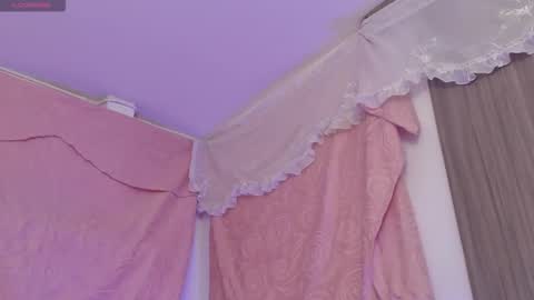 Snapshot of bonniecute_ chatting on 09-21-25, 11:50 online show from 09-21-25, 11:50