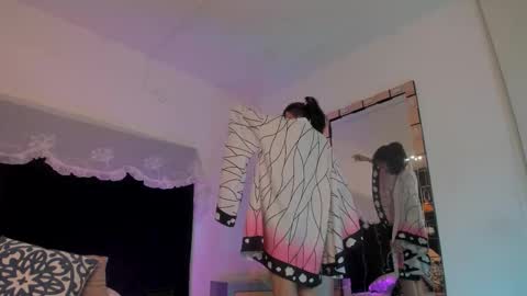 Snapshot of bonniecute_ chatting on 01-16-26, 12:14 online show from 01-16-26, 12:14