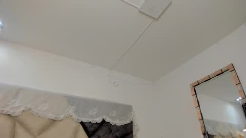 Snapshot of bonniecute_ chatting on 02-08-26, 11:41 online show from 02-08-26, 11:41