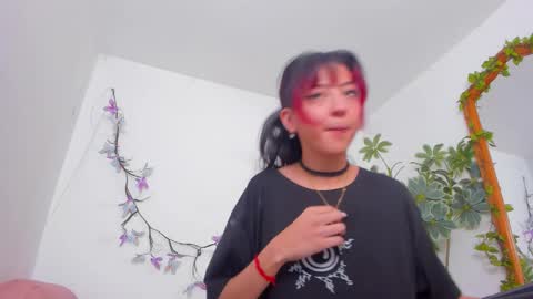 Snapshot of bonniecute_ chatting on 02-24-26, 11:47 online show from 02-24-26, 11:47