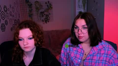 Bonnie online show from 03-25-26, 02:56