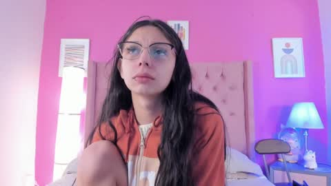 Bonnie  online show from 12-20-24, 01:43