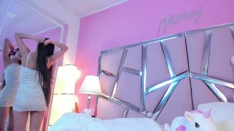 Bonnie  online show from 02-10-25, 05:30