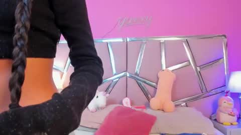 Bonnie  online show from 03-07-25, 12:23