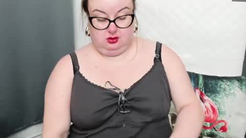 Bonnie online show from 12-21-24, 08:18