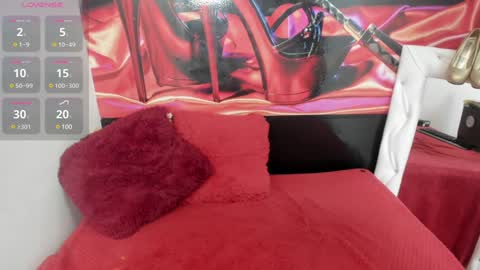 Snapshot of bonnieshyy chatting on 12-17-24, 08:10 Bonnie online show from 12-17-24, 08:10