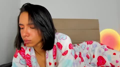 Snapshot of bonnieshyy chatting on 03-09-25, 10:41 Bonnie online show from 03-09-25, 10:41