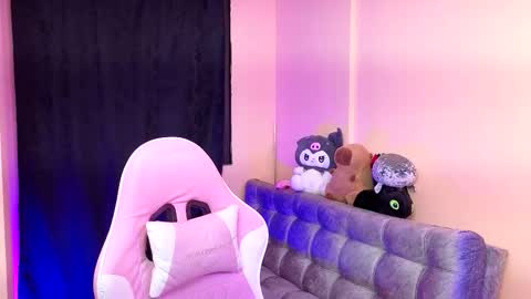 Karen online show from 01-13-26, 04:40