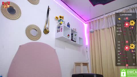 Snapshot of bonny_clyde_xx_ chatting on 02-04-25, 08:28 Soffy Brooks Independent model online show from 02-04-25, 08:28