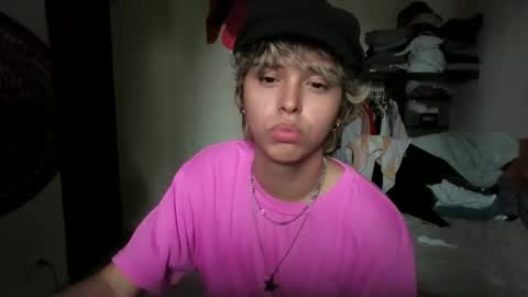 Snapshot of bonny_cum chatting on 02-02-26, 08:18 bonny_cum online show from 02-02-26, 08:18