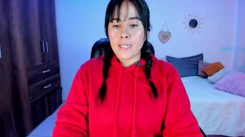 sofia  online show from 12-23-25, 03:26